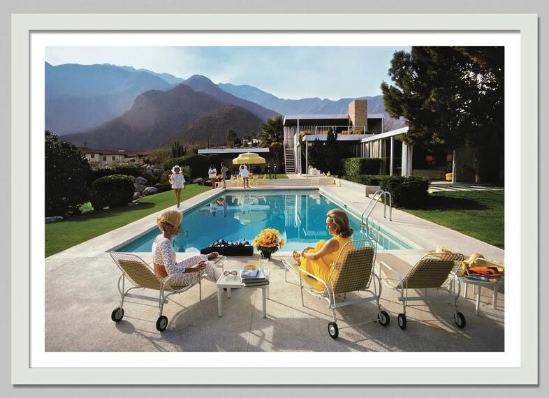 Retro pool side Host Luxury Li - Luxury Lifestyle Picture recensione e prezzo