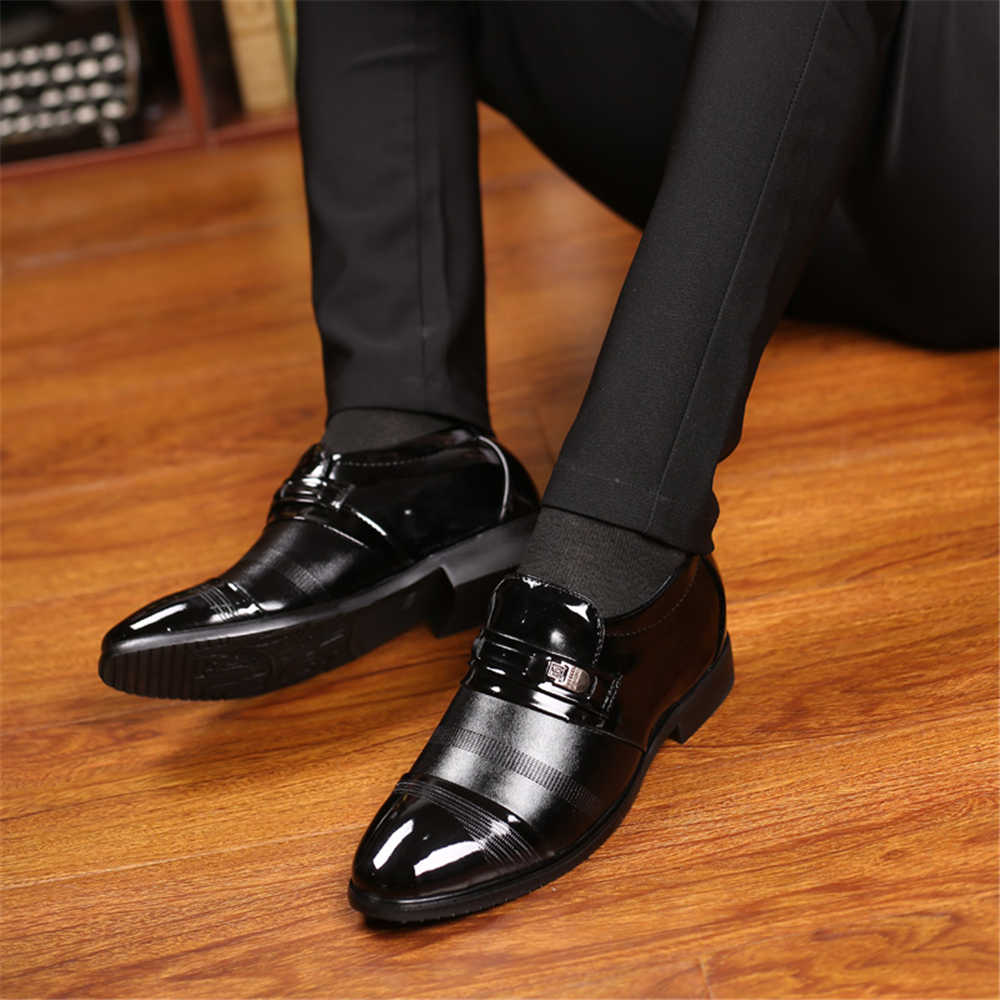 Scarpe Sportive Colorate con T - Luxury Lifestyle Resort recensione e prezzo