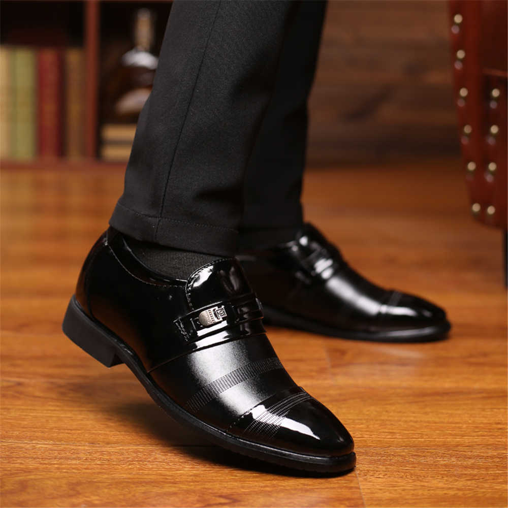 Scarpe Sportive Colorate con T - Luxury Lifestyle Resort recensione e prezzo