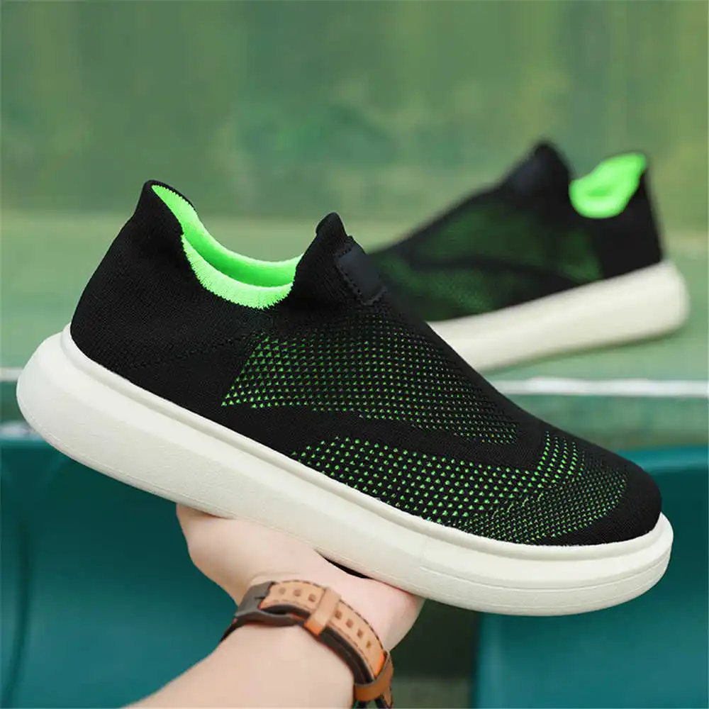 Calze con plateau scarpe marro - Luxury Lifestyle Outfit recensione e prezzo