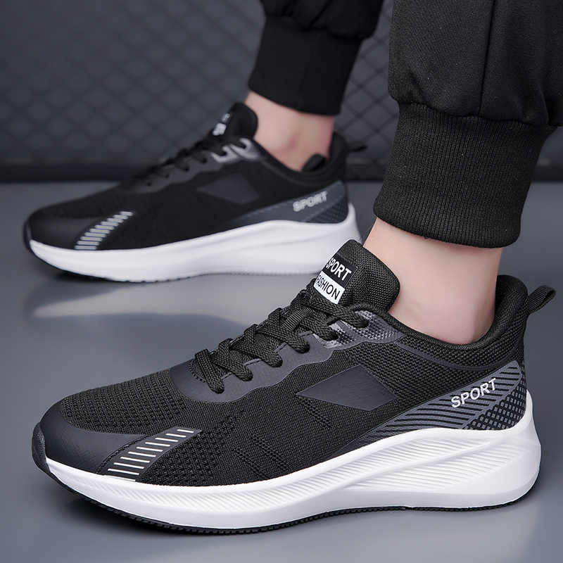 Sneakers di Lusso da Uomo con  - Luxury Lifestyle Outfit recensione e prezzo
