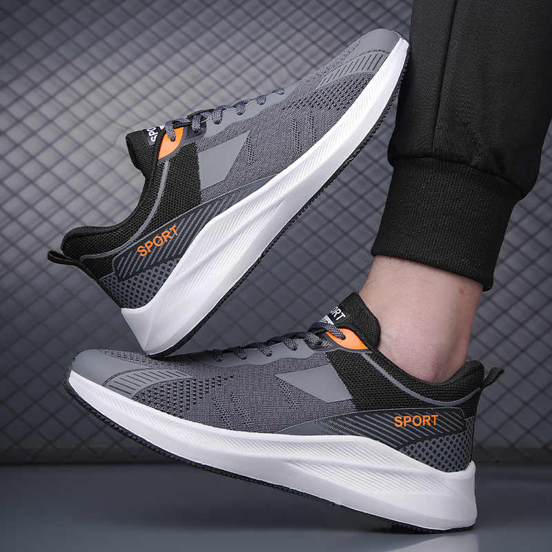 Sneakers di Lusso da Uomo con  - Luxury Lifestyle Outfit recensione e prezzo